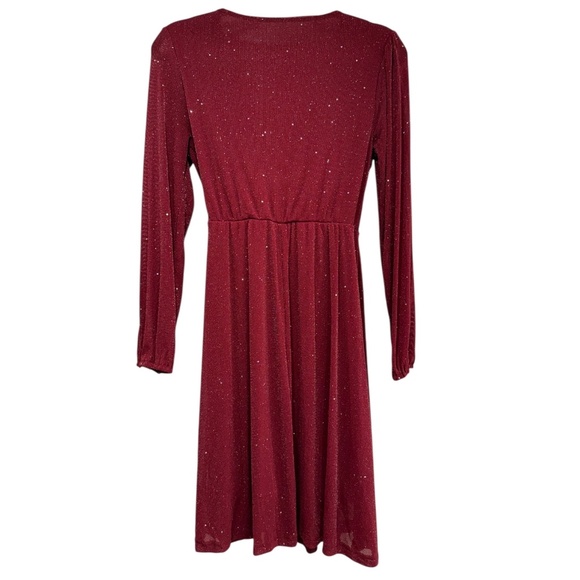 Women’s V-Neck Cinched Waist A-line Dress - Picture 6 of 9